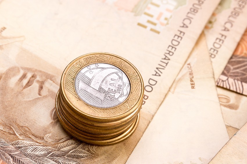 economia real moedas e restituição de imposto de renda restituições